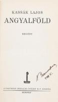 Kassák Lajos: Angyalföld. Bp., [1929], Pantheon (Globus-ny.), 356+(4) p. Első kiadás. Kiadói festett egészvászon-kötés, jó állapotban, a borítón minimális kopással, tulajdonosi névbejegyzéssel, ex libris-szel.