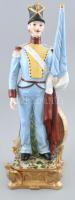 Meissen: Francia katona figurája. Kézzel festett porcelán, jelzett, sisak tolla letört, helyén festés. m: 32 cm