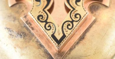 14K arany (Au) bross gyönggyel és zafirral?, jelzett, mesterjegyes 10,3 g