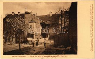 Nagyszeben, Hermannstadt, Sibiu; Hof in der Pempflingerstrasse Nr. 22. Jos. Drotleff / udvar az utcán / street, courtyard
