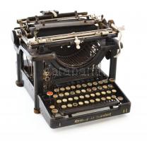cca 1930 Remington írógép magyar billentyűzettel. Működőképes, kopott