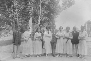 cca 1920 Tenisz társaság, 3 db vintage üveglemez NEGATÍV Kerny István budapesti fotóművész hagyatéká...