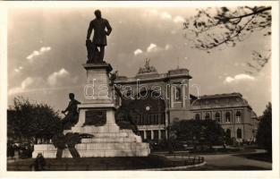 Budapest VII. Keleti pályaudvar, vasútállomás, Baross szobor, villamos