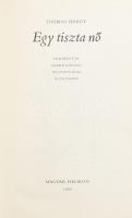 Hardy, Thomas: Egy tiszta nő. (Tess of the d'Urbervilles). Ford.: Szabó Lőrinc. Kass János illusztrációival. Bp., 1966, Magyar Helikon. Kiadói egészbőr-kötés, jó állapotban. Számozott (1041./1300) példány!