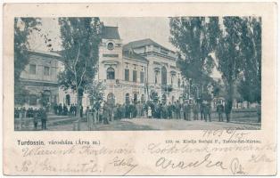 1903 Turdossin, Tvrdosín (Árva megye); Városház, Ignáz Reisz és Ignác Grossman üzlete. Sochán P. 119. / town hall, shops (EK)