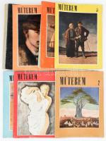 1958 Műterem I. évf. 2-12. Szerk.: Aradi Nóra, Bortnyik Sándor, Domanovszky György, Farkas Zoltán, Murányi-Kovács Endre, Pogány Ö. Gábor. Néhol kopott, néhol foltos, illetve kissé szakadozott borítókkal.