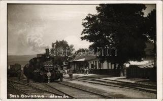 Kovászna, Covasna; vasútállomás, gőzmozdony, vonat / Gara / railway station, locomotive, train. photo