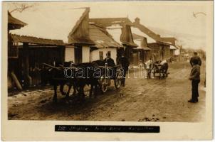 Felsővisó, Viseu de Sus (Máramaros); Strasse / utca ökörszekérrel / street with oxen cart. photo