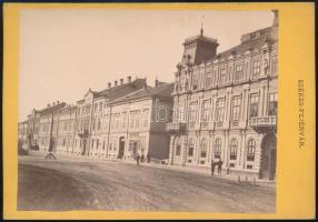 Pribék Antal Székesfehérvár kb. 1875, Vörösmarty tér, Ybl-házak, Say-ház. Klökner Péter kiadása 17x11 cm