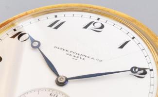 Patek Philippe 18K arany zsebóra. Jelzett szerkezet, hozzá eredeti papírral. Jelzett dupla 18K arany...