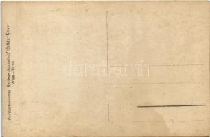 Gorizia, Görz; IV. Károly lovon a felszabadított Goriciában, katonai egység. Postkartenverlag Bedien...