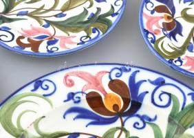 Láng és Mayer Városlőd. Kerámia fali tányér készlet. 6+1 darabos. Jelzett, kézzel festett, d: 31cm, ...