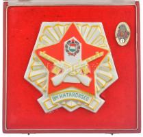 ~1970. "BM Határőrség" jelzett hollóházi porcelán plakett eredeti dísztokban (151x158mm), ...