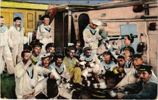 1910 Pola, Abspeisung an Bord, K.u.K. Kriegsmarine / Osztrák-magyar haditengerészet matrózai ebédelnek a fedélzeten / Austro-Hungarian Navy mariners eating on deck. A. Bonetti, Pola, 1910. (EK)