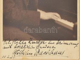 1939 Wilhelm Backhaus (1884-1969) világhírű német zongoraművész fotója (Fayer Wien) és saját kezű de...