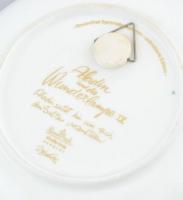 Bjorn Wiinblad: Aladdin és a csodalámpa, Rosenthal studio-linie kézzel festett porcelán. Németország...