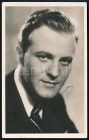 Pataky Jenő színész autográf aláírással ellátott fotólapja.