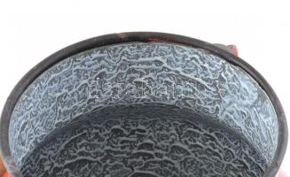 3 literes zománcozott fém tejtartó, szép állapotban, jelzett Lampart. m: 28 cm