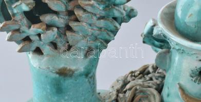 Csavlek Etelka (1947-): Juhász. Festett, mázas kerámia, jelzett, apró lepattanásokkal. m: 42 cm