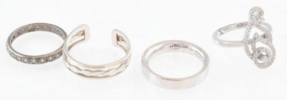 Ezüst(Ag) gyűrű, 4 db, jelzéssel és jelzés nélkül, bruttó: 14,5 g