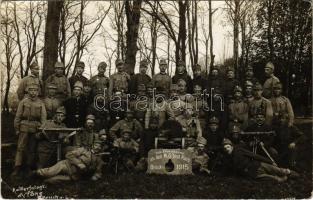 1915 Lajtabruck, Bruck and der Leitha; Zur Erinnerung an den M.G. Inst. Kurs. Kammerfotogr. A. Tőke / katonák csoportképe gépfegyverekkel / K.u.k. military, soldiers with machine guns. photo (EK)