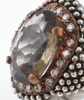 Ezüst(Ag) gyűrű füstszínű üveg kővel, jelzett, méret: 58 cm, bruttó: 13,9 g