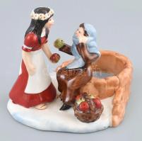 Villeroy&Boch: Hófehérke és a boszorkány. Mécsestartó, kézzel festett porcelán, jelzett, hibátlan, m: 10 cm
