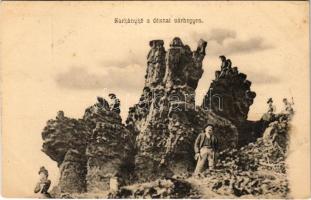 Dézna, Dezna; Sárkánykő a Várhegyen / Cetatea Dezna / rock on the castle hill