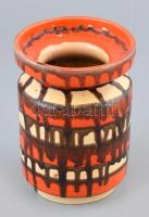 Szombathy Zsuzsa kerámia váza kézzel festett, jelzett mázrepedésekkel, m: 16 cm