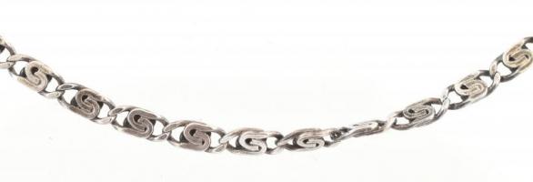 Ezüst(Ag) fantáziaszemes nyaklánc, pótolt fém kapocs, jelzett, h: 48,5 cm, nettó: 6,5 g