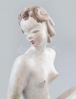 H. Ráhmer Mária (1911-1998): Napozó akt. Festett mázas kerámia, jelzett, kis kopásnyomokkal, mázhibá...