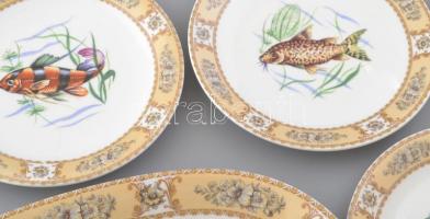 Német halas porcelán készlet, jelzett, hibátlan, d: 19-37 cm