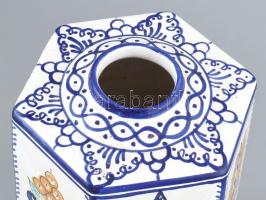 Habán múzeumi másolat edény. Kézzel festett, jelzett, hibátlan. 26 cm