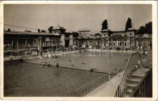 1939 Budapest II. Császár gyógyfürdő és szálloda, nyitott uszoda, fürdőzők (EK)