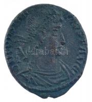 Római Birodalom / Aquileia / II. Constantius 348-350. AE2 bronz (5,10g) T:2
Roman Empire / Aquileia...