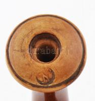 1859 kilenc ágú koronás monogrammos tajtékpipa, jelzett, korának megfelelő állapotban, 8 cm