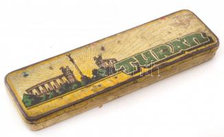 Schuler József Rt. Turán régi fém ceruzatartó doboz, a Hősök tere képével díszítve, kopott, rozsdafoltos, 18x5 cm