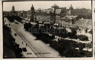 Arad, Ferdinán király út, autók. Mándi Gyula foci válogatott és későbbi edző levele Mednyánszky Mária 18-szoros asztalitenisz világbajnoknak / street. photo