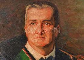 Jelzés nélkül: Horthy Miklós kormányzó portréja. Olaj, vászon. Dekoratív, kissé sérült fakeretben. 8...