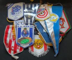 cca 1980-1990 15 db különböző európai football-klub-zászló / 15 European football club-flags