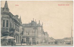 Léva, Levice; Kossuth tér, Lang Központi kávéháza, piac. Schulcz Ignác kiadása / square, café, market (ázott / wet damage)