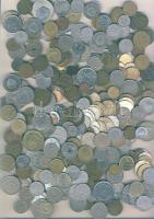 1kg vegyes világpénz, régi és új