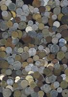 1kg vegyes világpénz, régi és új