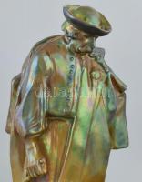 Zsolnay kisplasztika: Nyáját terelő juhász. Formába öntött, felületén fémszínű, színes eozinmázakkal...