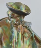 Zsolnay kisplasztika: Nyáját terelő juhász. Formába öntött, felületén fémszínű, színes eozinmázakkal...