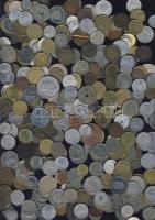 1kg vegyes világpénz, régi és új