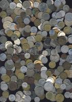 1kg vegyes világpénz, régi és új