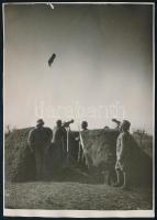 1918 Osztrák-magyar légelhárító géppuskások. Luftfahrtruppen Ballonkompagnie Nr 6. pecséttel 9x12 cm / Austro-Hungarian anti-aircraft (baloon) soldiers soldiers photo