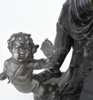 Jelzés nélkül: Cupido és Psziché. Spiáter. Korának megfelelő állapotban. m: 55 cm / Unmarked: Cupid ...