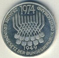 NSZK 1974. 5M Ag "25 éves az Alkotmány" T:2